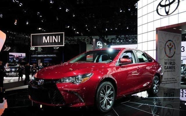 凯美瑞将大换代 这车绝对可以称得上是颜值王