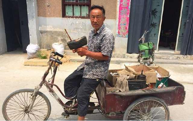 80年代农村最常见的走街串巷的摊贩,现在第三种不知道