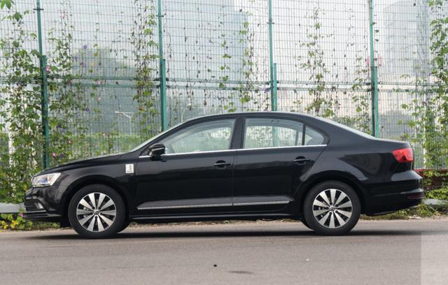 一汽-大众速腾2017款，起售价仅10.68万，值得入手