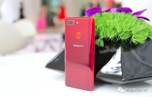 3299元的OPPO R15梦境红到底怎样? 2个月真