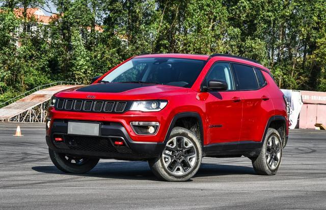 16万的价格, 霸气的SUV, 26万的面子, 买谁好?