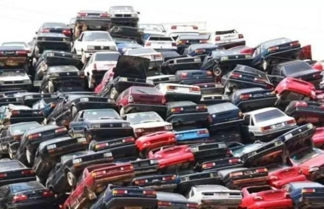 机动车牌照新规定出炉,网友都说改的好!想买二