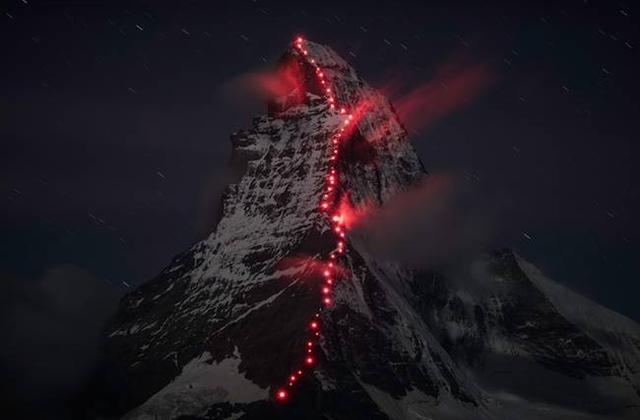 这些人不仅攀登阿尔卑斯山，而且他们在那里做了一件很酷的事情