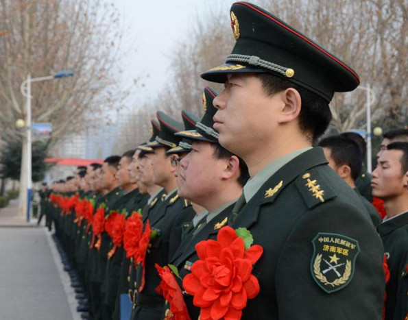 退伍军人注意了!当兵两年后能拿到手这么多补