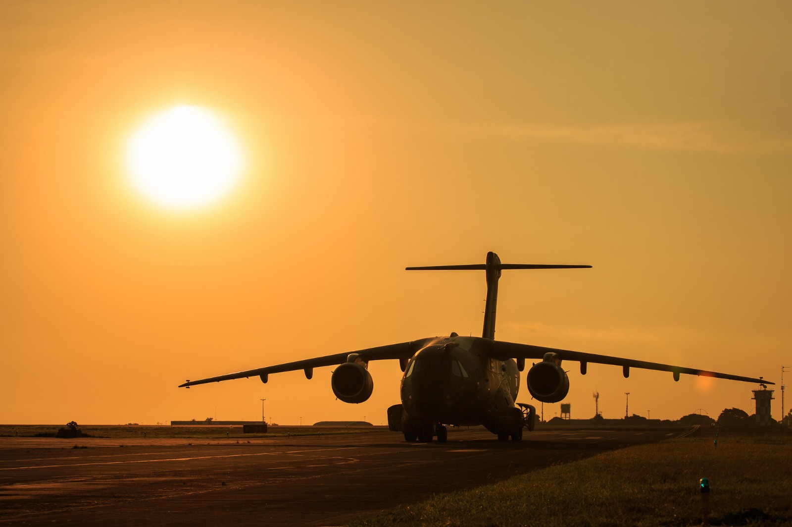 巴西最先进的运输机KC-390!