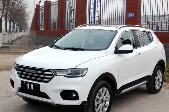 标配中控屏定巡ESP, 内饰很炫胜缤智, 8万3能买到的宝马设计