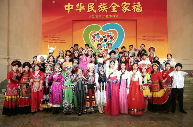 俄罗斯民族里没有汉族,为何我国56个民族里却有个俄罗斯族?