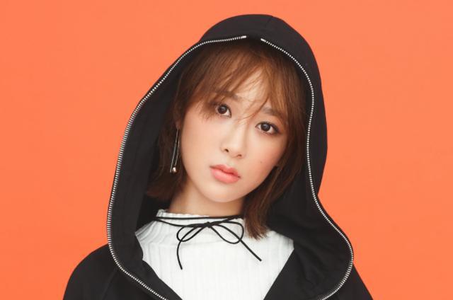 杨紫失恋后邓伦微博沦陷,热巴粉丝怒怼:站伦巴