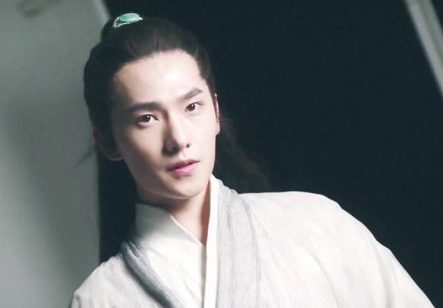 看了杨洋白衣造型,才知道什么是陌上人如玉,公子世无双!