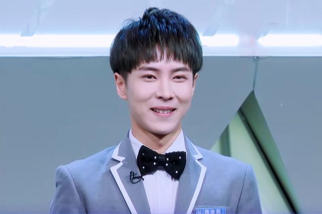 偶像练习生黑马突围成功逆袭，杨非同三段高音惊艳众人 !