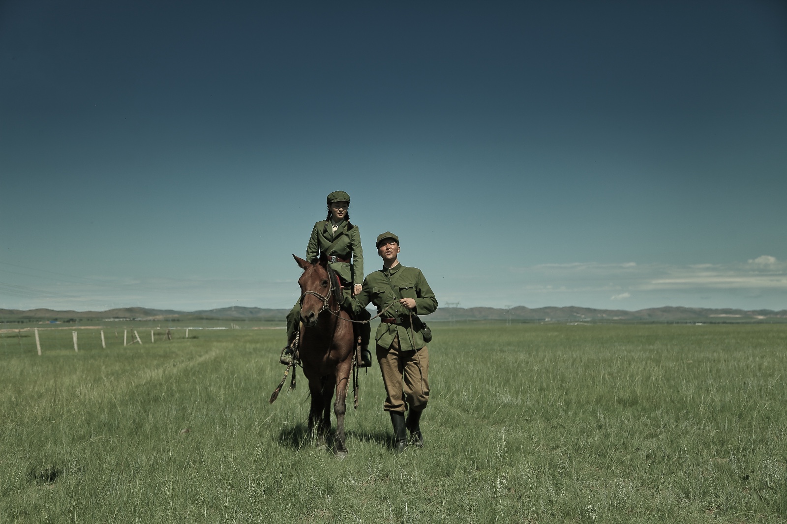 电视剧《父亲的草原母亲的河》拍摄特辑发布