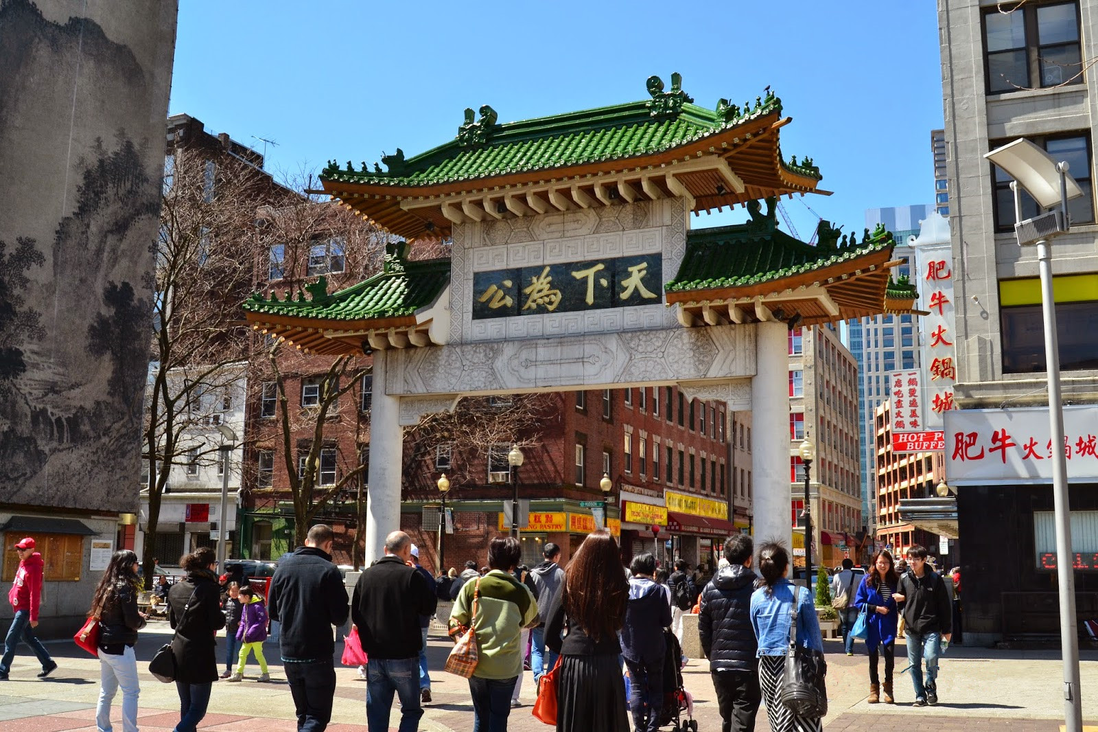 这里地处国外,8成以上都是中国人,如今他们却