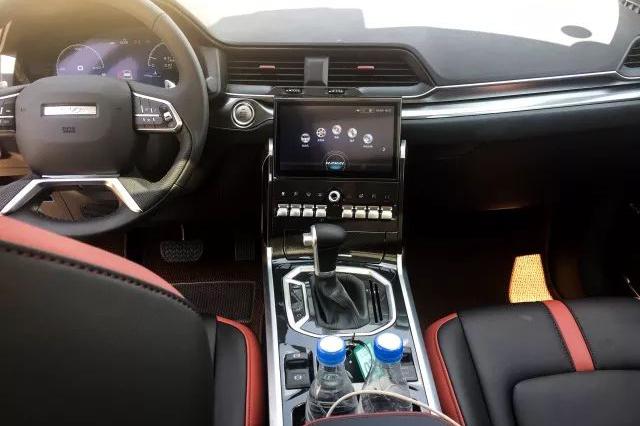 试驾哈弗H4，看小弟如何上位大哥哈弗H6