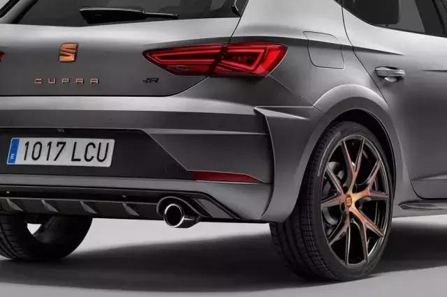 西雅特 Leon Cupra R—法兰克福车展亮相