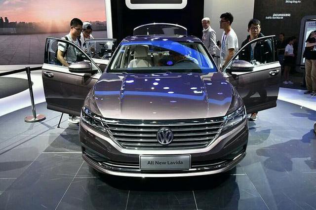 大众全新朗逸亮相，尺寸加大乍一看都说是帕萨特、迈腾，销量稳了