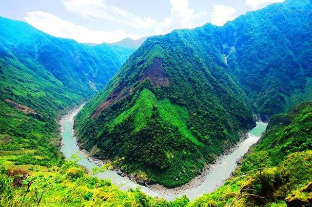 中国这个大峡谷有5项世界之最，而且还把握着印度水资源