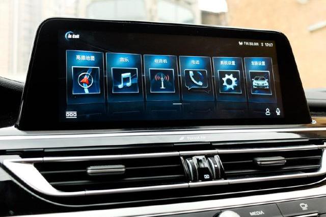 刚上市就降价，现仅售10万！内饰碾压合资车，颜值美得让朗逸尖叫