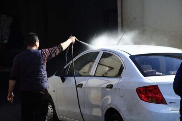 为啥很多车主宁愿自己洗车，也不去洗车店？