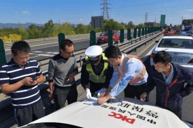 第三者险买50万和买100万哪个更好?交警: 我最后再说一次