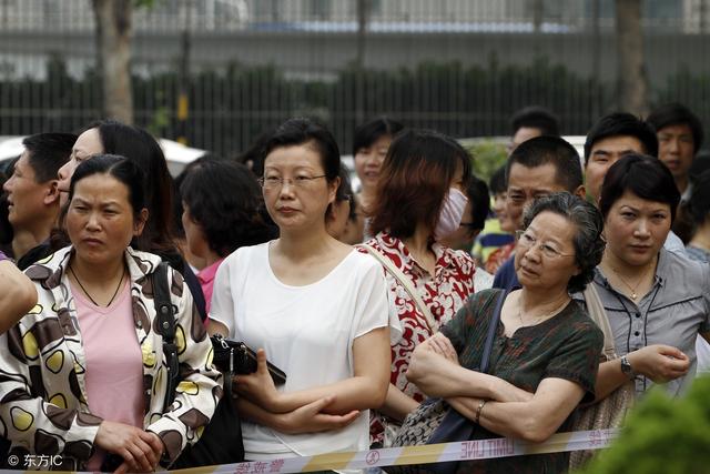各位大学生的家长们，你们了解学生的在校表现和学习情况吗？