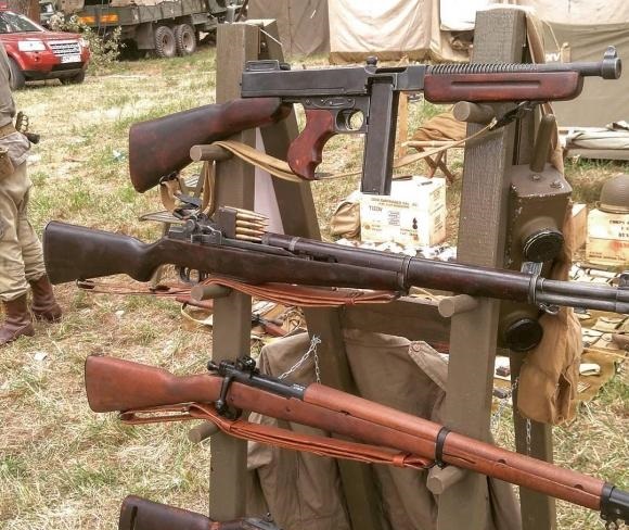m1903春田步枪:如图所示,该步枪在抗战中被八路军广泛使用,数量约10万