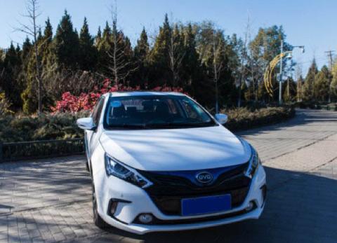 比亚迪外观最酷的轿车车型，动力远超很多合资车