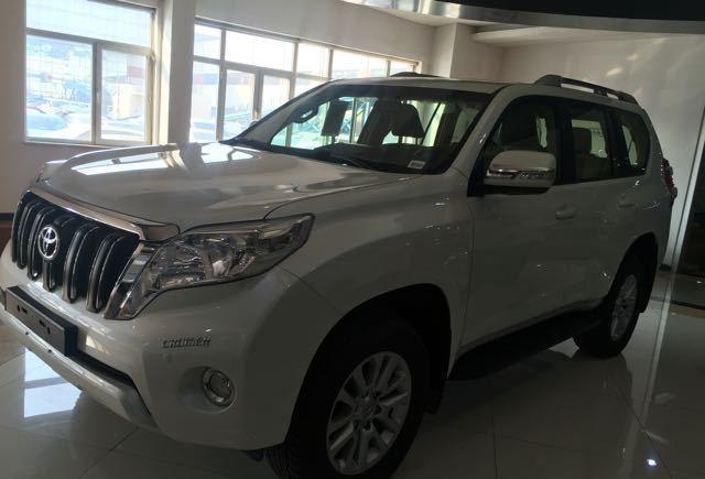 全新款丰田霸道4.0L中东版沙漠越野霸气十足