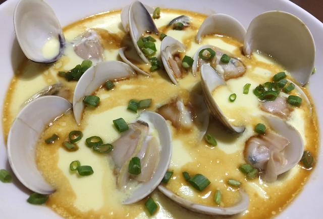 怎样才能蒸出滑嫩的沙白鸡蛋?这要有一定的技巧