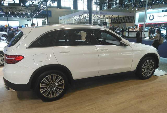 这奔驰出世就是为了代替前辈车, 可是外观总被说不够个性!