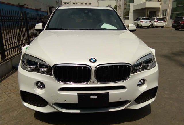 2017款BMW宝马X5M加版实拍究竟比普通版多了哪些东西