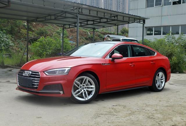 奥迪A5颜值与实力并存