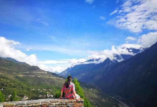 成都包车去稻城亚丁