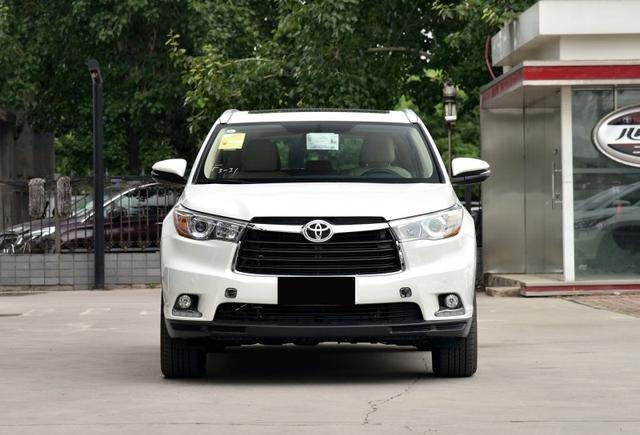 新汉兰达上市2年多，加价提车还要排队，究竟装备了什么黑科技？