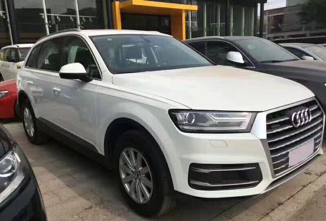 2017款奥迪Q7，12月最新报价，最低60万左右提车