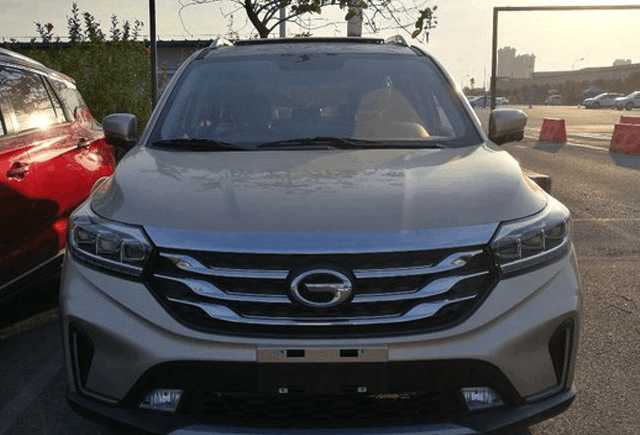 换装大尺寸中控屏, 新款传祺GS4无伪装谍照曝光