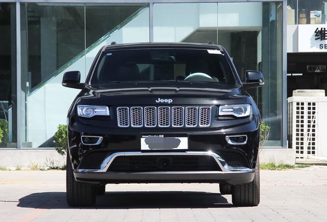 大切诺基: 豪华的内心硬派的面