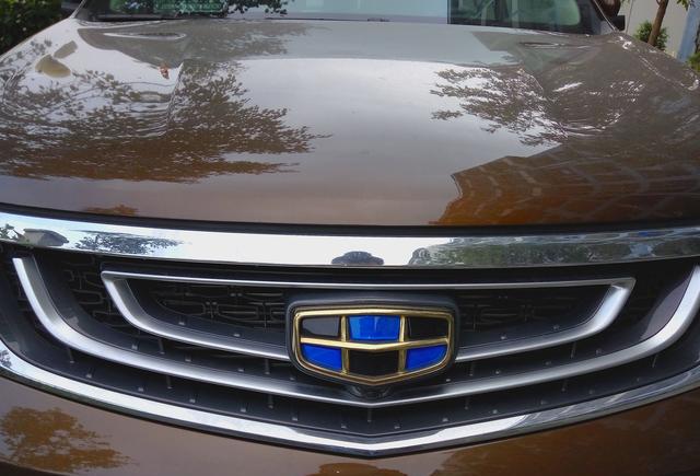 实拍有着吉利最美SUV之称的吉利博越，赶紧来围观！