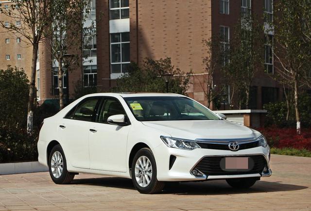 日系三大中级车丰田凯美瑞、本田雅阁、日产天