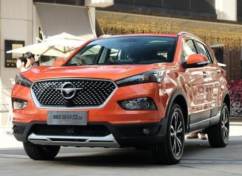 家族旗舰定位中型SUV，全新中华V7首发亮相