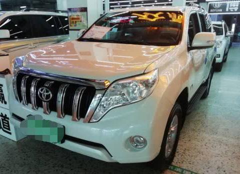 丰田这SUV新车价42万起，如今只卖28万，外观霸气保值率高