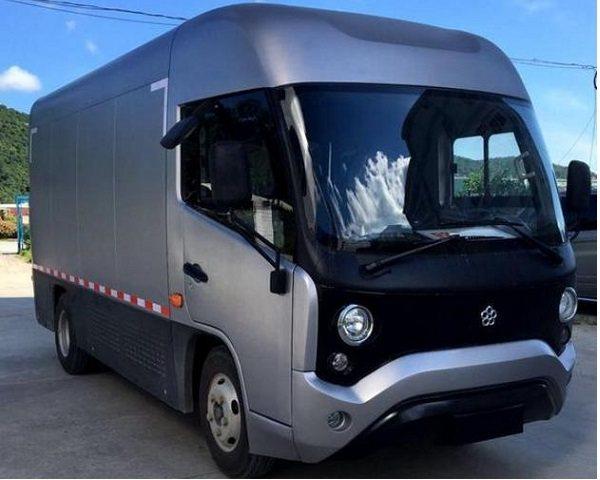 充电6分钟,行驶一千里,电池电压380V