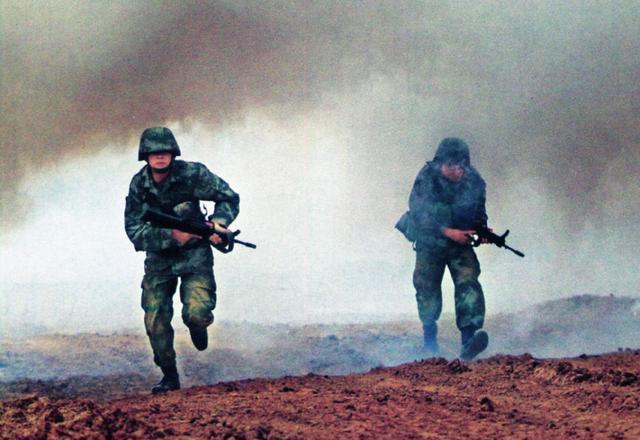 如果第三次世界大战爆发, 现在的美国还能领导