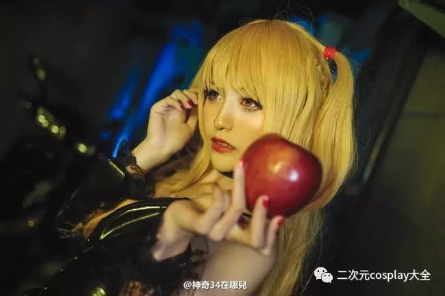 《死亡笔记》弥海砂cos,双马尾女神动人心弦