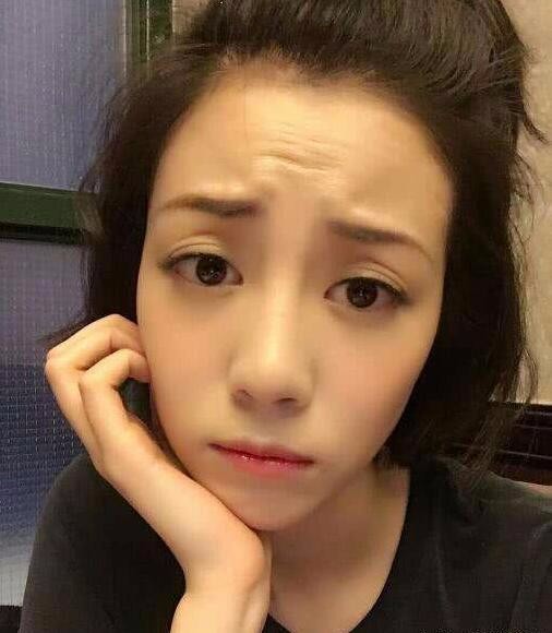 黄梦莹卸妆后打59分, 迪丽热巴卸妆后打69分,