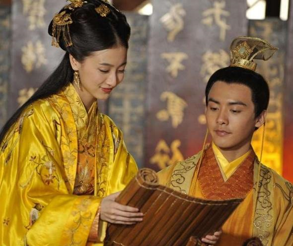 这部剧胡歌唐嫣为他做配,7年过去了,他却因家