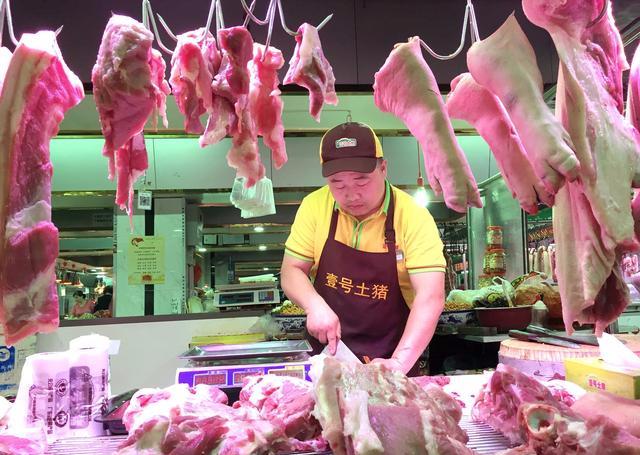 北大才子毕业卖猪肉,如今20年过去,过的日子谁都想不