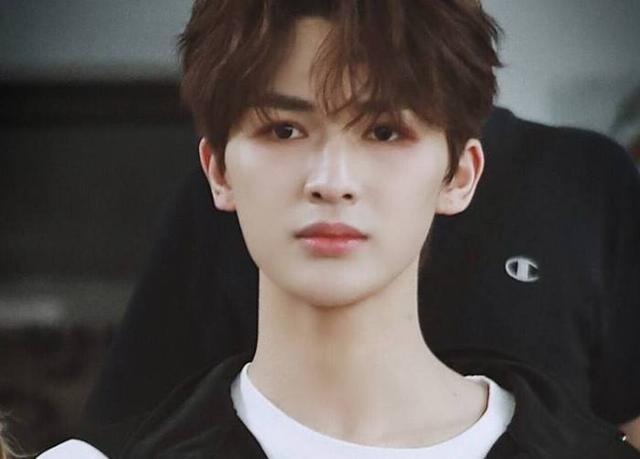 e percent人气爆棚,陈立农撩粉,朱正廷撩助理。