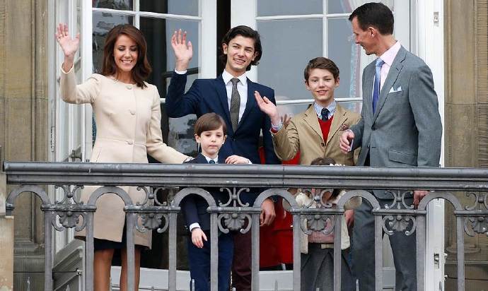 丹麦19岁的王子尼古拉,是丹麦王位第七位继承