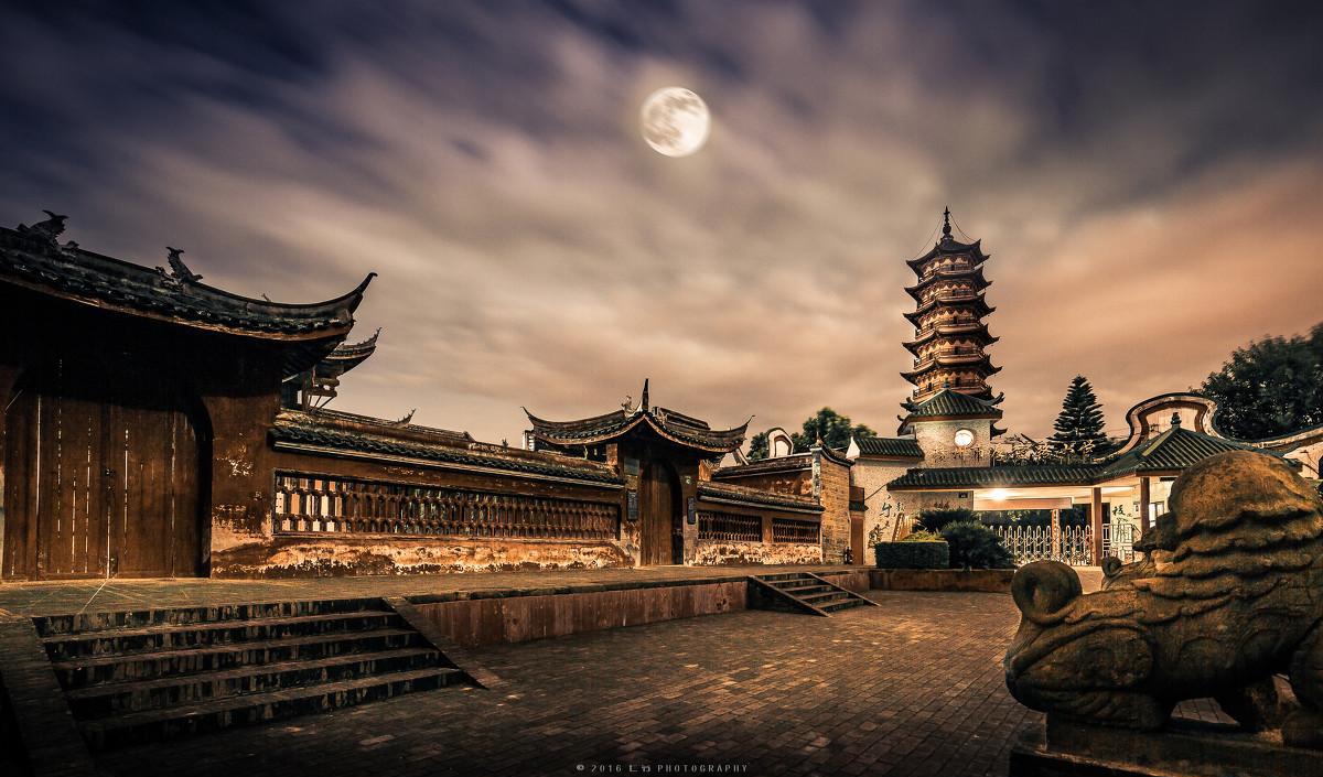 塔圖姆哈登同場飆分球迷見證兩大巨星的宿命交鋒