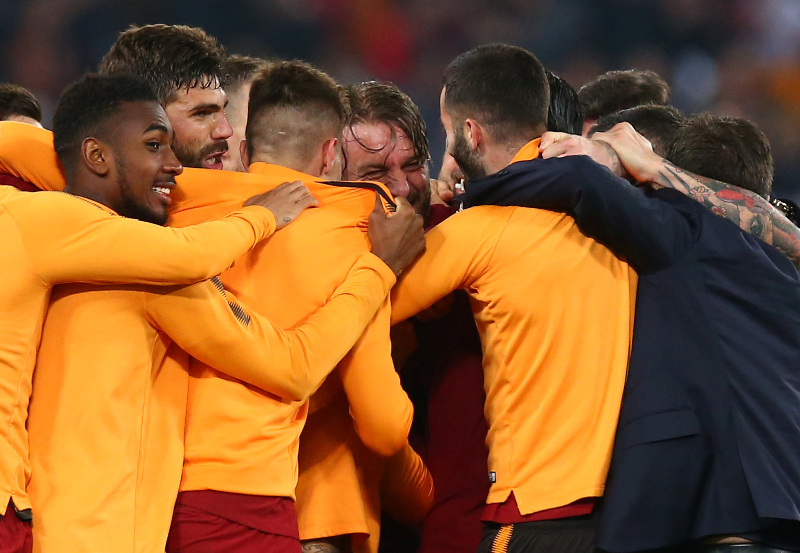 图片[2]-巴塞罗那欧冠遭罗马逆转(巴塞罗那欧冠遭罗马逆转的球员)-酷知号